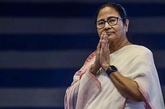 ബംഗാളിൽ ബിജെപി 194 സീറ്റുകളിൽ മുന്നേറ്റം, ഭവാനിപൂരിൽ മമതയുടെ ലീഡ് കുറയുന്നു