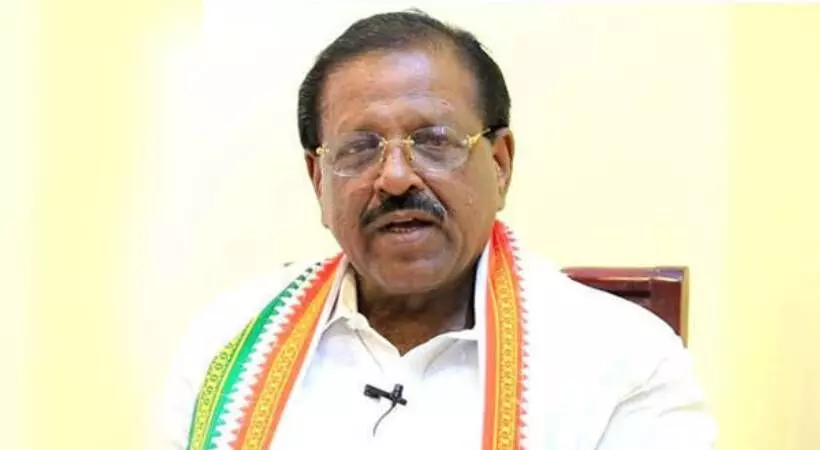 മുഖ്യമന്ത്രി കസേരയെ ചൊല്ലി തെരുവില്‍ നടക്കുന്ന പ്രതിഷേധം പ്രവർത്തകർ അവസാനിപ്പിക്കണം ;രാജ്‌മോഹൻ ഉണ്ണിത്താൻ