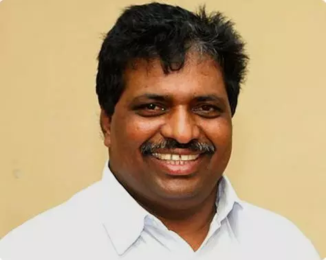 കസേര ദുരന്തം  ; മുഖ്യമന്ത്രി പദവിക്കു പിന്നാലെ കെപിസിസി അധ്യക്ഷ സ്ഥാനത്തിന് വേണ്ടി ചരടുവലി