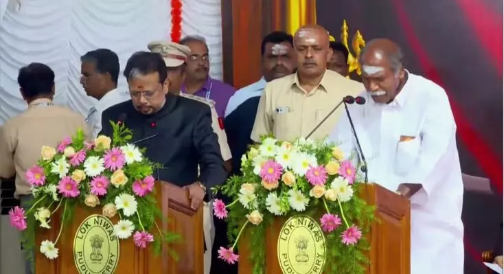 പുതുച്ചേരിയിൽ എൻഡിഎ സർക്കാർ അധികാരമേറ്റു ;രംഗസ്വാമിക്ക് ഇത് തുടർച്ചയായ അഞ്ചാമൂഴം