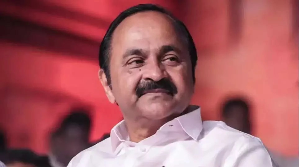 നയിക്കാൻ വി ഡി ; മന്ത്രിസഭയിൽ 11 മന്ത്രിമാർ, രണ്ട് വനിതകൾ; തിരുവഞ്ചൂർ സ്പീക്കർ, ഷാനിമോൾ ഡെപ്യൂട്ടി സ്പീക്കർ