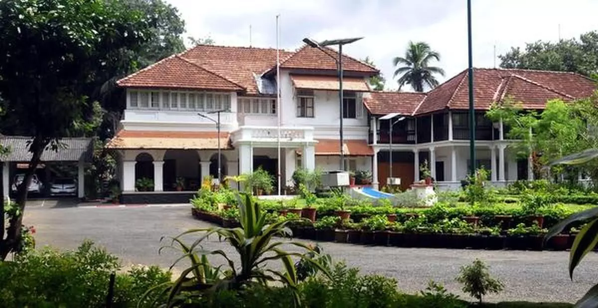 മന്ത്രിമാരുടെ ഔദ്യോഗിക വസതികളുടെ വാര്‍ഷിക അറ്റകുറ്റപ്പണി;3.95 കോടിയുടെ ഭരണാനുമതി