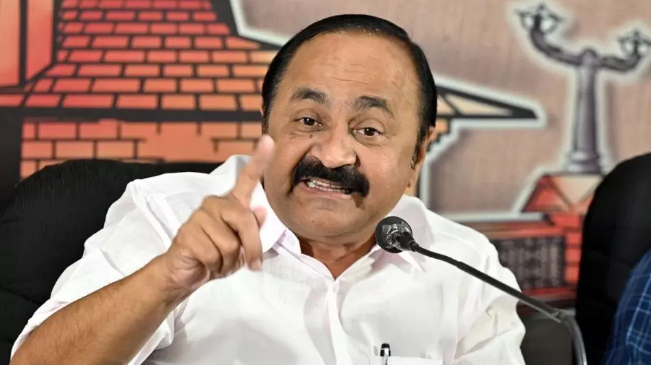 കെ റെയില്‍ നടപ്പാക്കിയാൽ ട്രെയിന്‍ മാത്രമല്ല ബോട്ട് കൂടി ഓടിക്കാമായിരുന്നു ;വി ഡി സതീശൻ