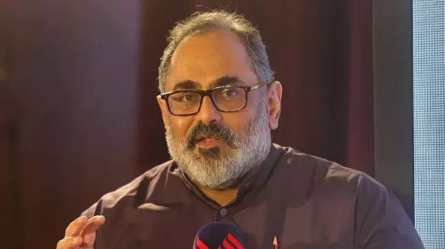 ഇന്ത്യയെ തകർക്കുന്നതിന് വിദേശത്തിരുന്ന് ആസൂത്രണം ചെയ്ത ഗൂഢാലോചന ;കോക്രോച്ച് പാര്‍ട്ടിക്കെതിരെ രാജീവ് ചന്ദ്രശേഖര്‍