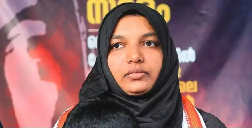 പ്രസവ ശസ്ത്രക്രിയക്കിടെ വയറ്റിൽ കത്രികകുടുങ്ങിയ സംഭവം ; ദുരിതമനുഭവിച്ച ഹര്‍ഷിന ജോലിയിൽ പ്രവേശിച്ചു