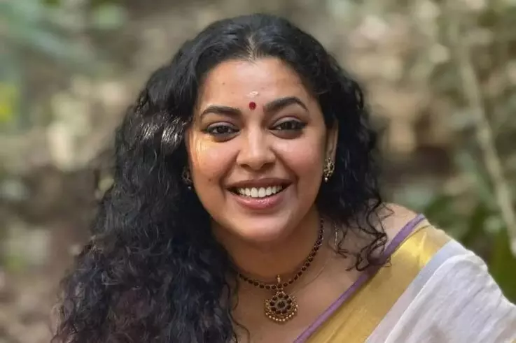 എന്റെ മരിപ്പിനുള്ള ചായയും വടയും കൊടുക്കാനായിട്ടില്ല;തുറന്നടിച്ച് ജുവല് മേരി എന്റെ മരിപ്പിനുള്ള ചായയും വടയും കൊടുക്കാനായിട്ടില്ല;തുറന്നടിച്ച് ജുവല് മേരി
