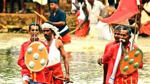 ചരിത്രപ്രസിദ്ധമായ ഓച്ചിറക്കളി;പ്രധാന പ്രത്യേകതകള് ചരിത്രപ്രസിദ്ധമായ ഓച്ചിറക്കളി;പ്രധാന പ്രത്യേകതകള്