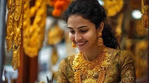 സംസ്ഥാനത്ത് സ്വര്ണവിലയില് മാറ്റമില്ല;ഒരു പവന് സ്വര്ണത്തിന്റെ വില 1,10,800 രൂപ സംസ്ഥാനത്ത് സ്വര്ണവിലയില് മാറ്റമില്ല;ഒരു പവന് സ്വര്ണത്തിന്റെ വില 1,10,800 രൂപ
