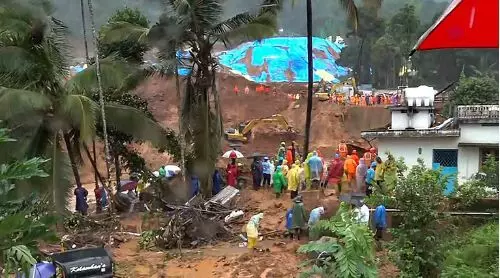 കള്ളാടിയില് ഇന്നും തിരച്ചില് തുടരും, പരിശോധന നാലു സോണുകളായി തിരിച്ച് കള്ളാടിയില് ഇന്നും തിരച്ചില് തുടരും, പരിശോധന നാലു സോണുകളായി തിരിച്ച്