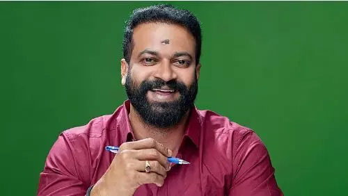 ആര്‍ സുഗതന് ജയിലിൽ നിന്ന് സത്യപ്രതിജ്ഞ ചെയ്യാം ;ജാമ്യം നൽകാൻ പാടില്ല ;നിലപാട് കടുപ്പിച്ച് സർക്കാർ