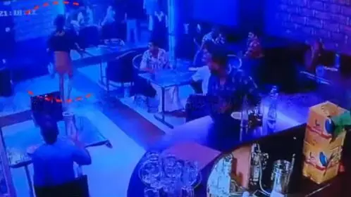 വെമ്പായം ബാറിൽ സംഘർഷം ;പെട്രോള് ഒഴിച്ച് തീ കൊളുത്തി, മൂന്നുപേര്ക്ക് ഗുരുതര പരിക്ക് വെമ്പായം ബാറിൽ സംഘർഷം ;പെട്രോള് ഒഴിച്ച് തീ കൊളുത്തി, മൂന്നുപേര്ക്ക് ഗുരുതര പരിക്ക്